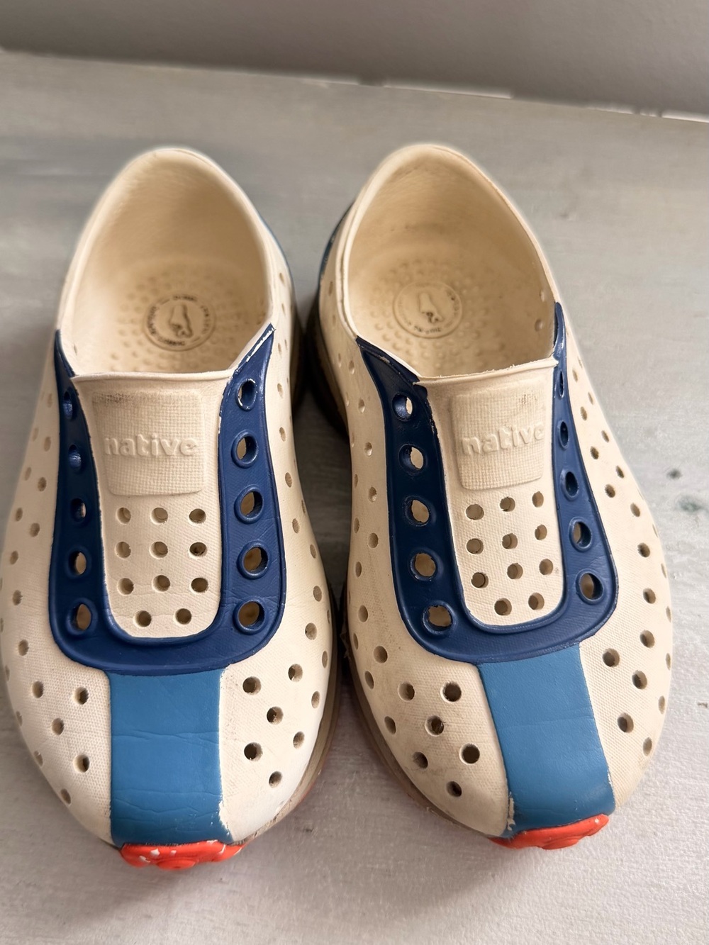 Native Kids Water Shoes in Cream with Blue and Navy Accents